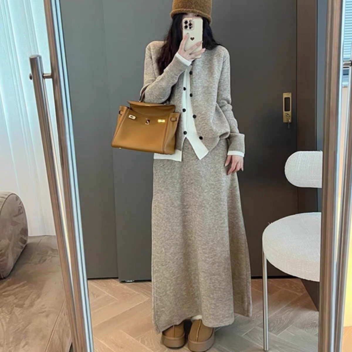 UM时尚假两件针织开衫套装女秋冬韩版气质毛衣外套半身裙两件套春